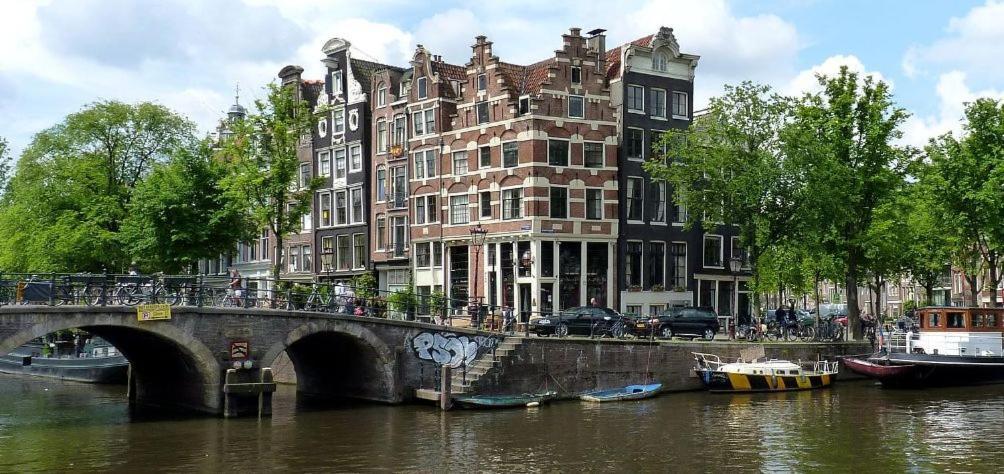 B&B De Zwanebloem อัมสเตอร์ดัม ภายนอก รูปภาพ