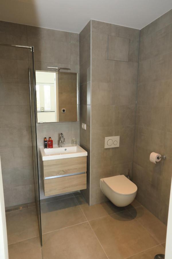 B&B De Zwanebloem อัมสเตอร์ดัม ภายนอก รูปภาพ
